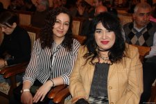 Потрясающие красочные пейзажи Баку в работах Исы Мамедова (ФОТО)