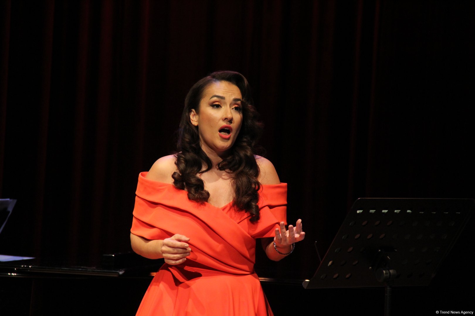 Инара Бабаева выступила с концертом в честь 100-летия Соны Аслановой – презентована книга (ФОТО)