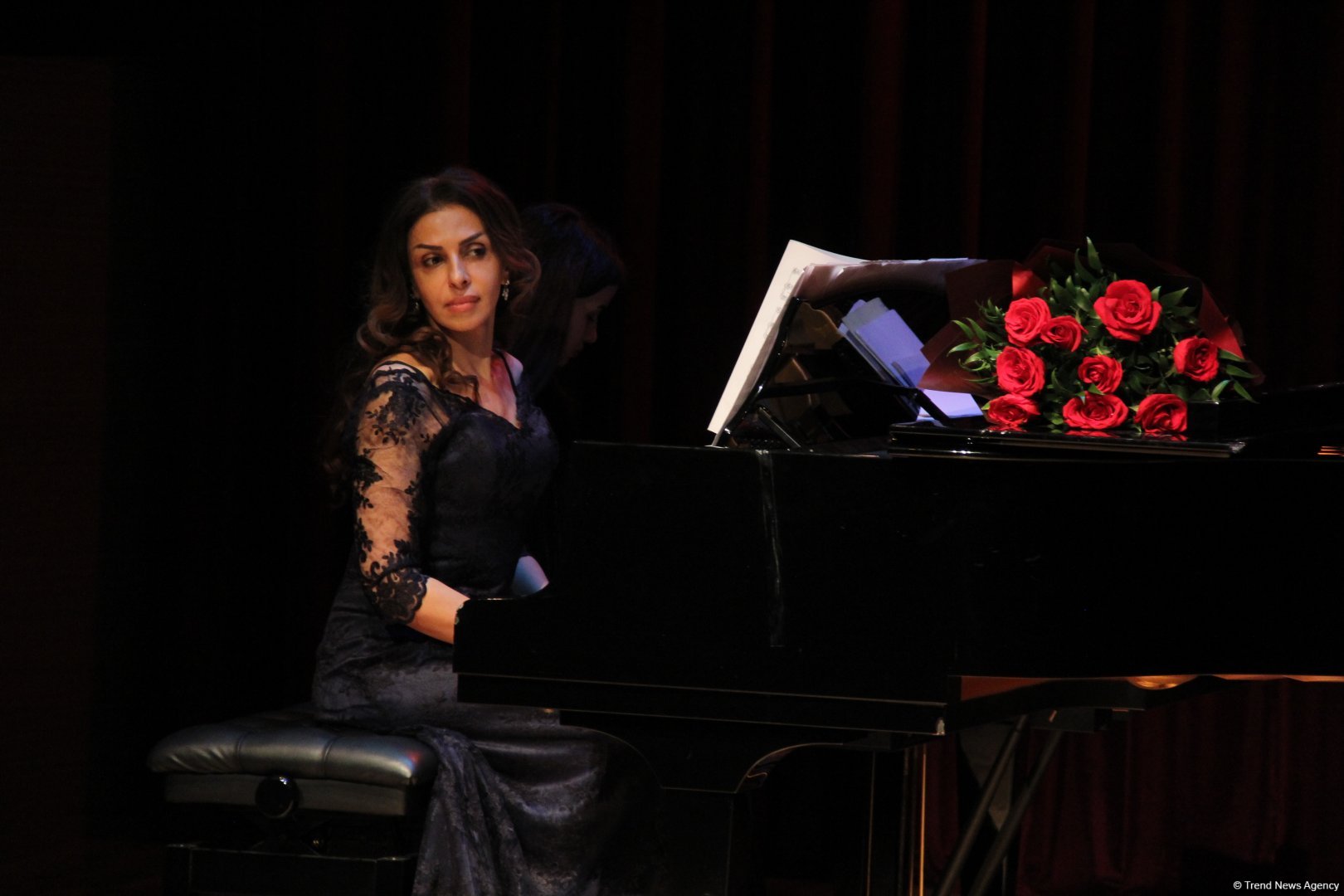 Инара Бабаева выступила с концертом в честь 100-летия Соны Аслановой – презентована книга (ФОТО)