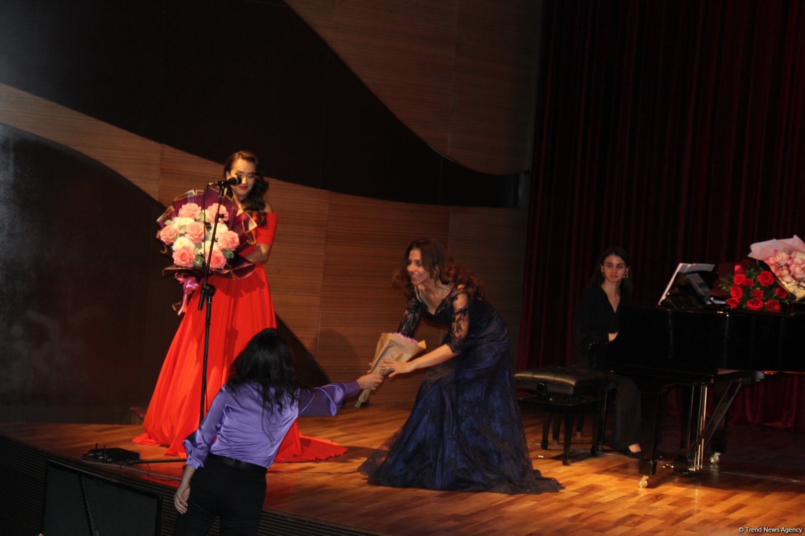 Инара Бабаева выступила с концертом в честь 100-летия Соны Аслановой – презентована книга (ФОТО)