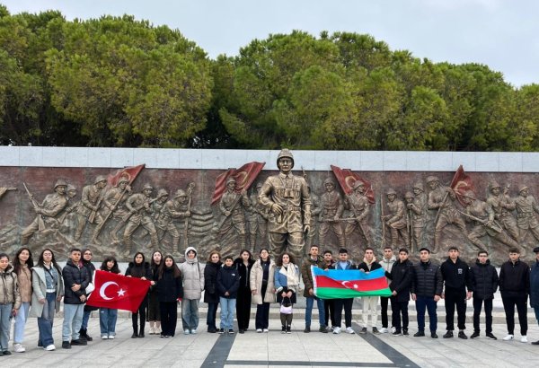 Азербайджанские и турецкие школьники посетили город Чанаккале (ФОТО)