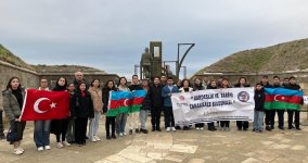 Азербайджанские и турецкие школьники посетили город Чанаккале (ФОТО)
