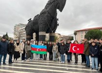 Азербайджанские и турецкие школьники посетили город Чанаккале (ФОТО)