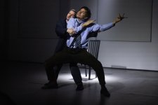 В YARAT представлен пластический спектакль под названием "Наедине с собой" (ФОТО)