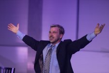 В YARAT представлен пластический спектакль под названием "Наедине с собой" (ФОТО)