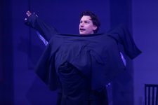 В YARAT представлен пластический спектакль под названием "Наедине с собой" (ФОТО)