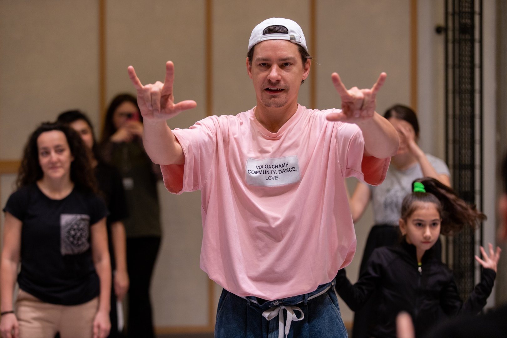 В YARAT представлен пластический спектакль под названием "Наедине с собой" (ФОТО)