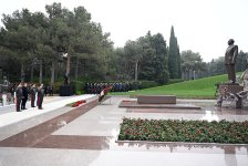 Руководящий состав минобороны Азербайджана посетил Аллею почётного захоронения (ФОТО/ВИДЕО)