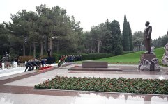 Руководящий состав минобороны Азербайджана посетил Аллею почётного захоронения (ФОТО/ВИДЕО)