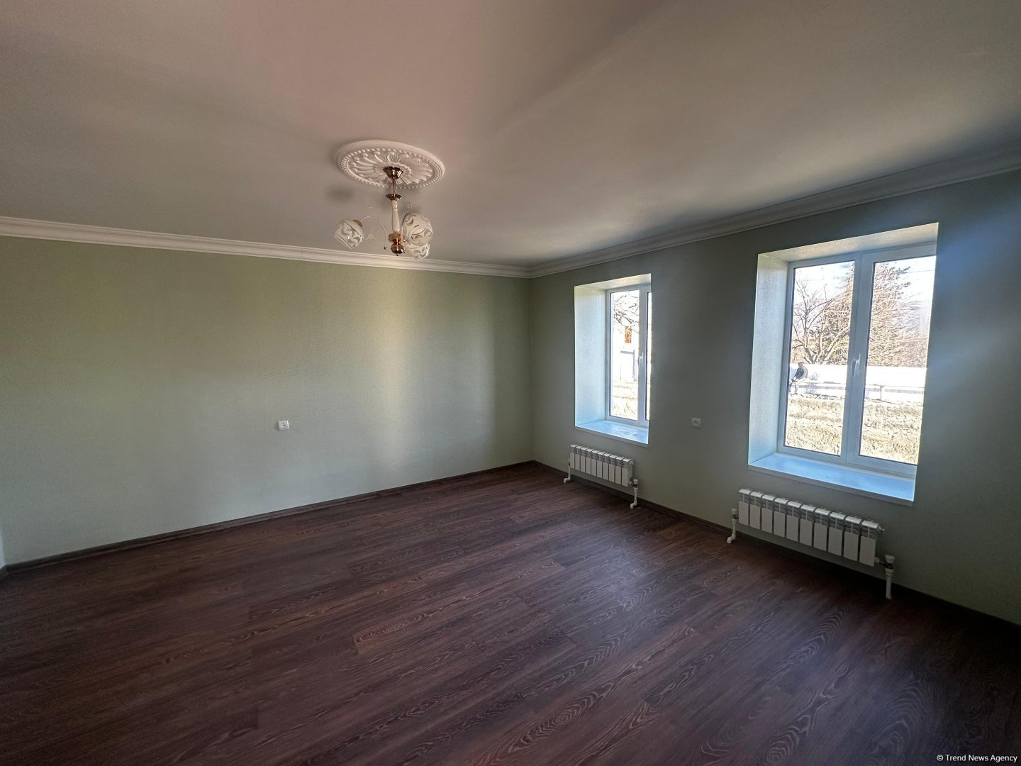 Первым семьям бывших вынужденных переселенцев в селе Баллыджа вручены ключи от домов (ФОТО)