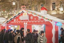 В Баку проходит благотворительная ярмарка Soyuq Əllər, İsti Ürək 2024-2025 (ФОТО)