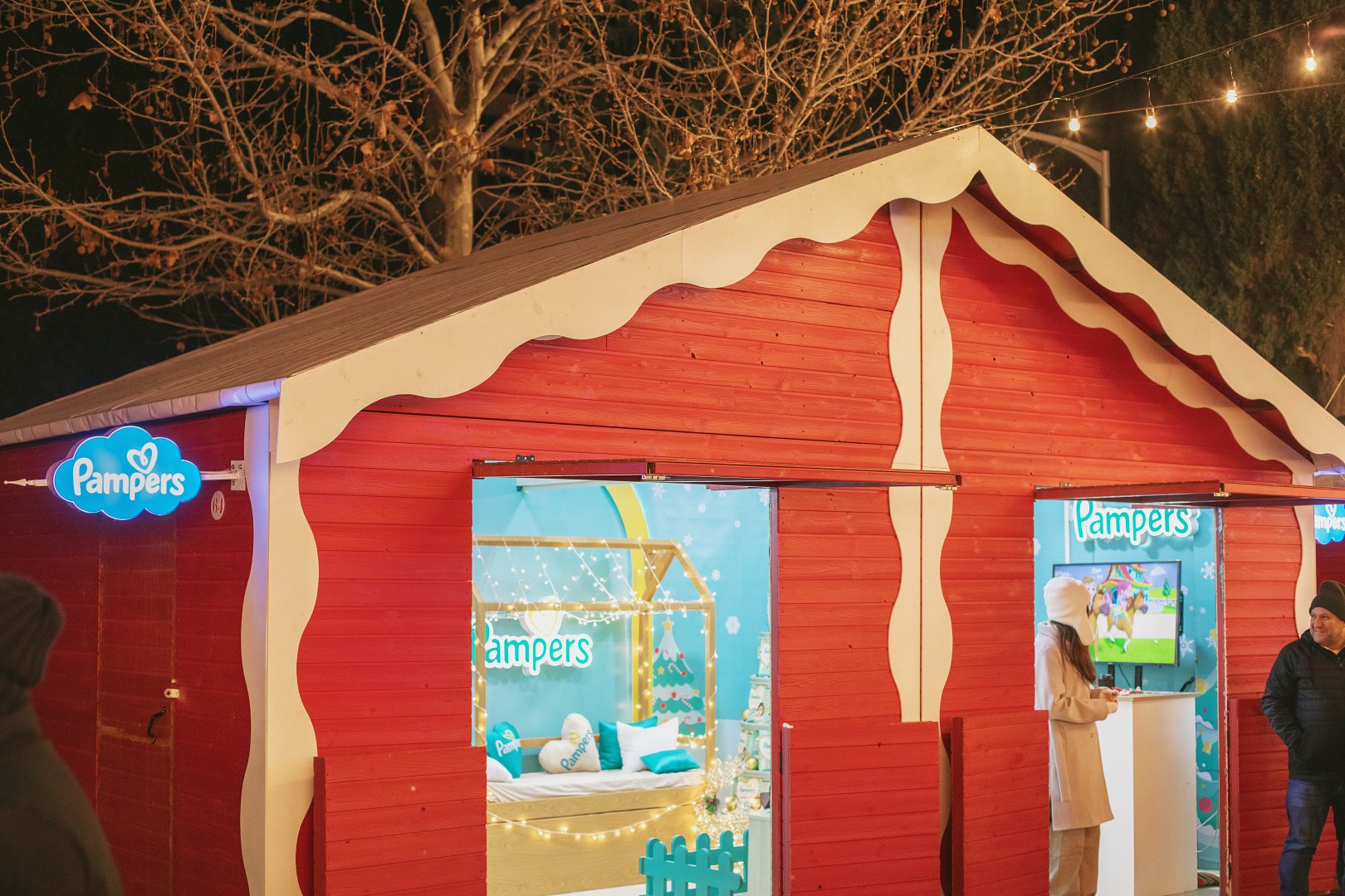 В Баку проходит благотворительная ярмарка Soyuq Əllər, İsti Ürək 2024-2025 (ФОТО)