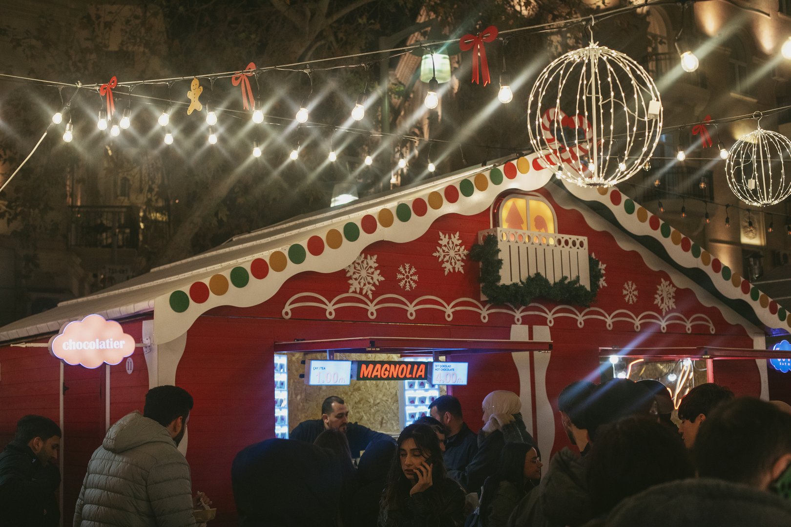 В Баку проходит благотворительная ярмарка Soyuq Əllər, İsti Ürək 2024-2025 (ФОТО)