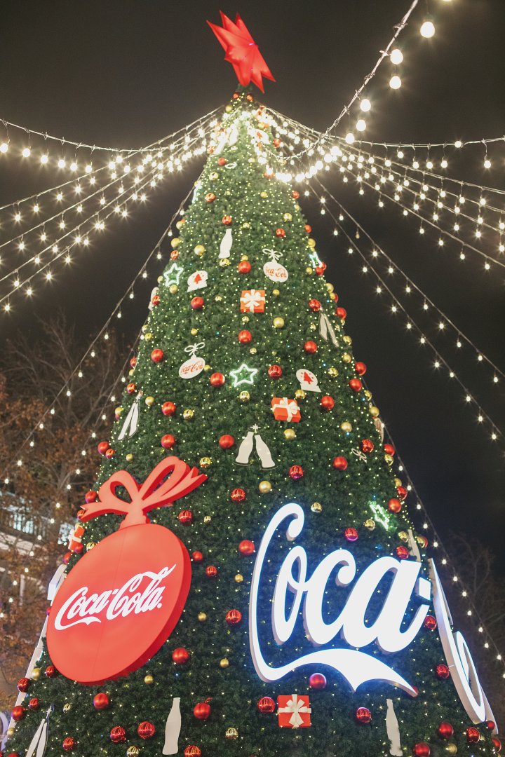 В Баку проходит благотворительная ярмарка Soyuq Əllər, İsti Ürək 2024-2025 (ФОТО)