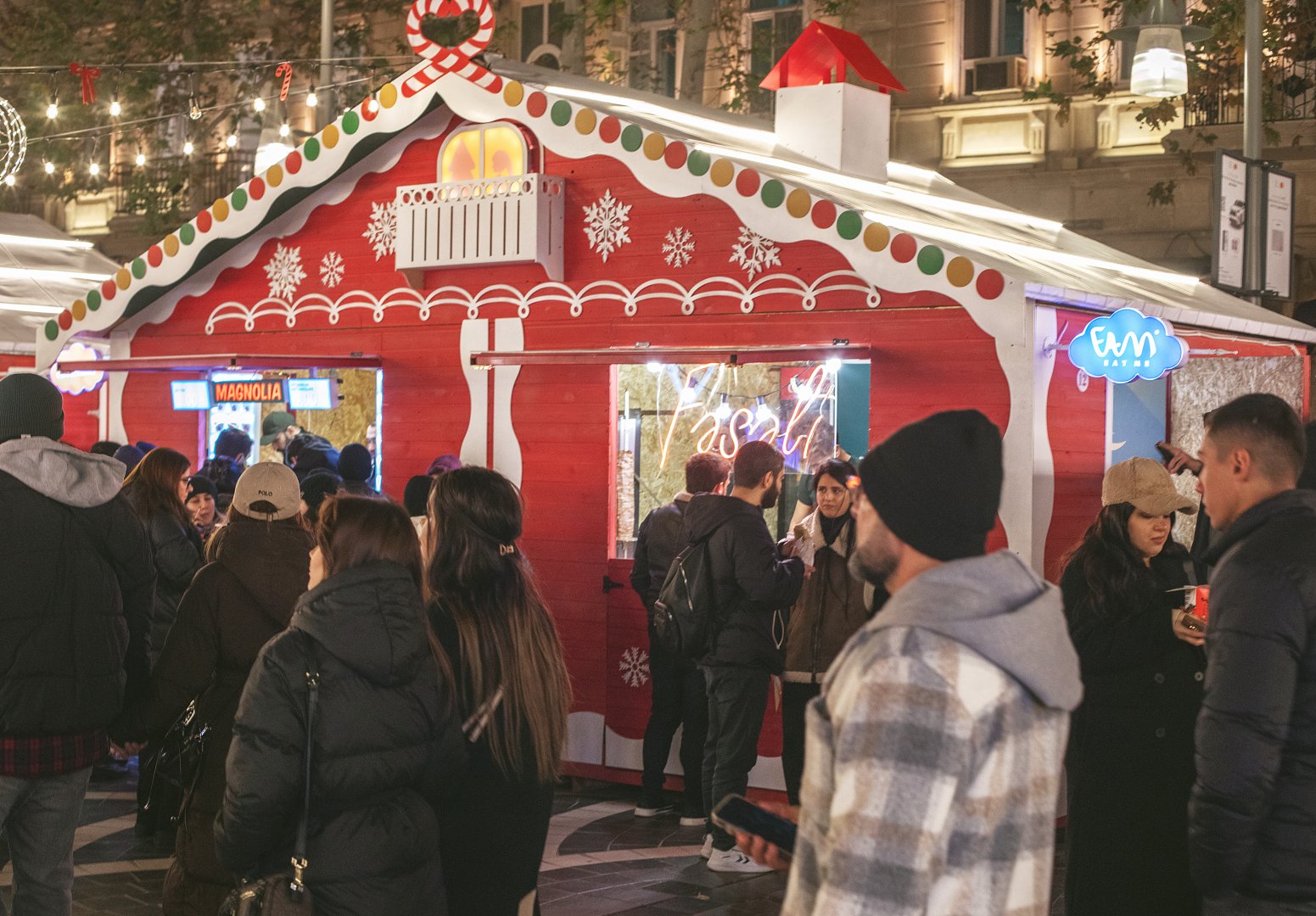 В Баку проходит благотворительная ярмарка Soyuq Əllər, İsti Ürək 2024-2025 (ФОТО)