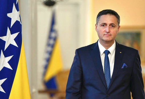 Председатель Президиума Боснии и Герцеговины поздравил Президента Ильхама Алиева