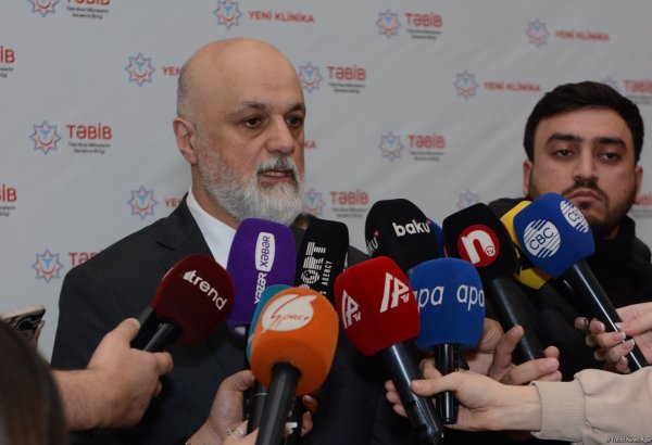 В "Yeni Klinika" рассказали о состоянии пострадавших в авиакатастрофе