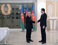 Премьер-министр Али Асадов посетил посольство Казахстана в Азербайджане (ФОТО)