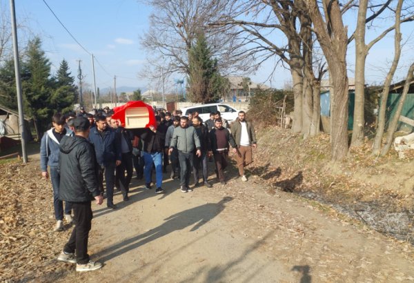 Погибший в авиакатастрофе Анар Бабаев похоронен в Астаре