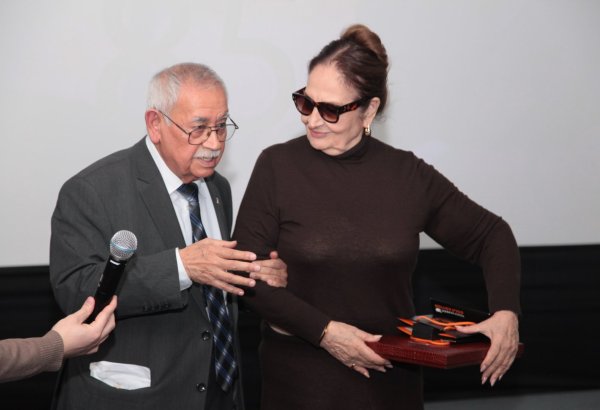 Отмечен юбилей главного архивариуса азербайджанского кино Айдына Кязымзаде (ФОТО)