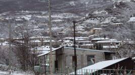 Снегопад окутал Ханкенди белым покрывалом - Фоторепортаж