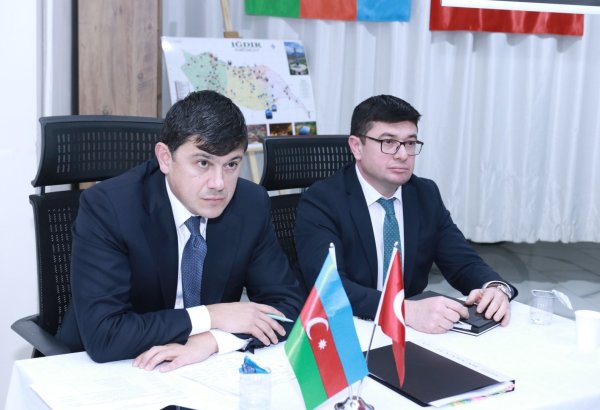 В Ыгдыре состоялась встреча с азербайджанской общиной (ФОТО)