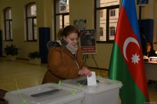 Завершилось голосование на муниципальных выборах в Азербайджане (Обновлено) (ФОТО)