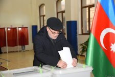 Завершилось голосование на муниципальных выборах в Азербайджане (Обновлено) (ФОТО)