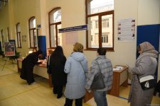 Завершилось голосование на муниципальных выборах в Азербайджане (Обновлено) (ФОТО)