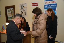 Завершилось голосование на муниципальных выборах в Азербайджане (Обновлено) (ФОТО)