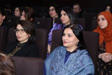 Как художественные фильмы могут повлиять на повышение образования в Азербайджане (ФОТО)