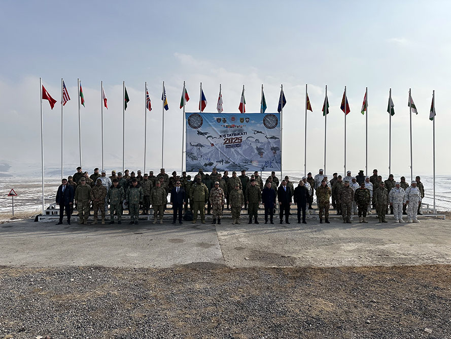 В ходе «Зимних учений-2025» проведен «День высокопоставленного наблюдателя» (ФОТО)