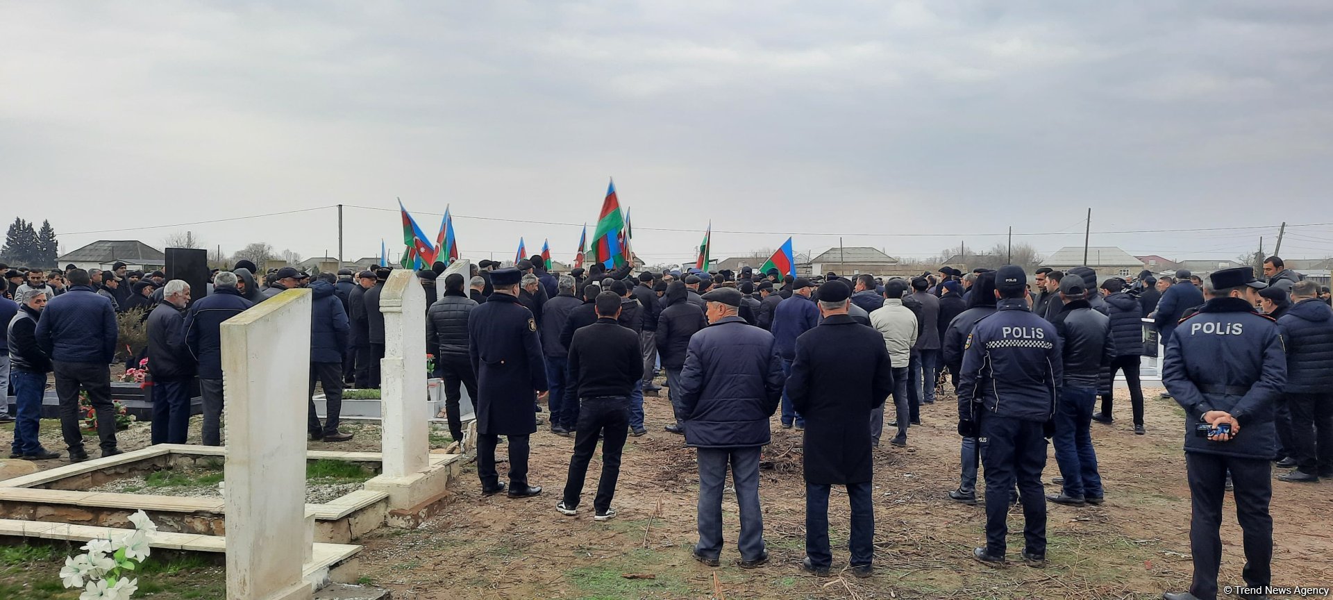 В Сальянском районе преданы земле останки шехида I Карабахской войны Эльшана Тагиева (ФОТО)