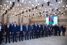 В Баку состоялся форум "Взгляд в будущее: Укрепление суверенитета в условиях новых реалий" (ФОТО)