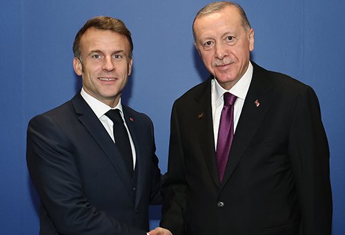 Макрон и Эрдоган обсудили мирный процесс между Азербайджаном и Арменией