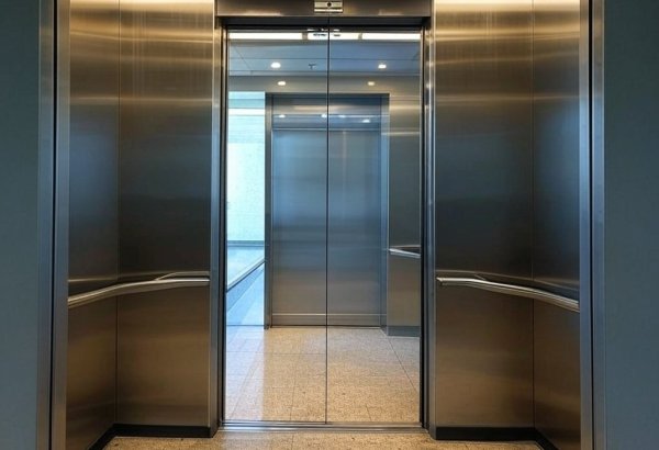 В семи городах Азербайджана будут установлены 200 лифтов