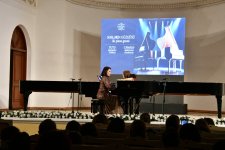 В Баку представлен великолепный вечер "Зеркало звуков" – музыка сквозь песок  (ФОТО)