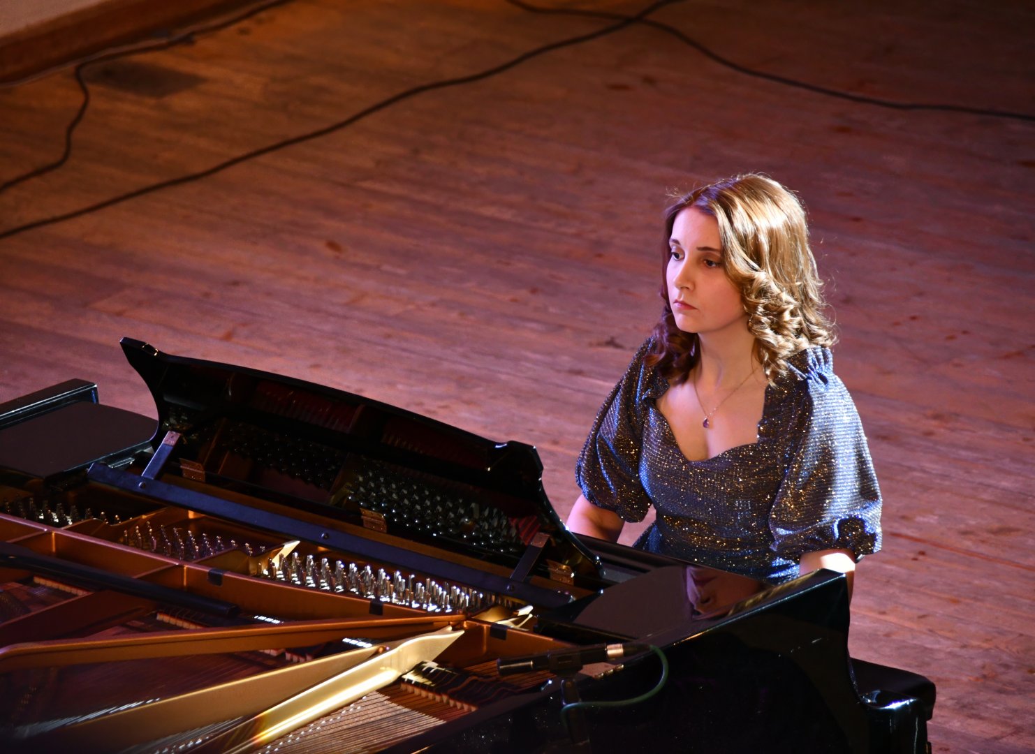 В Баку представлен великолепный вечер "Зеркало звуков" – музыка сквозь песок  (ФОТО)