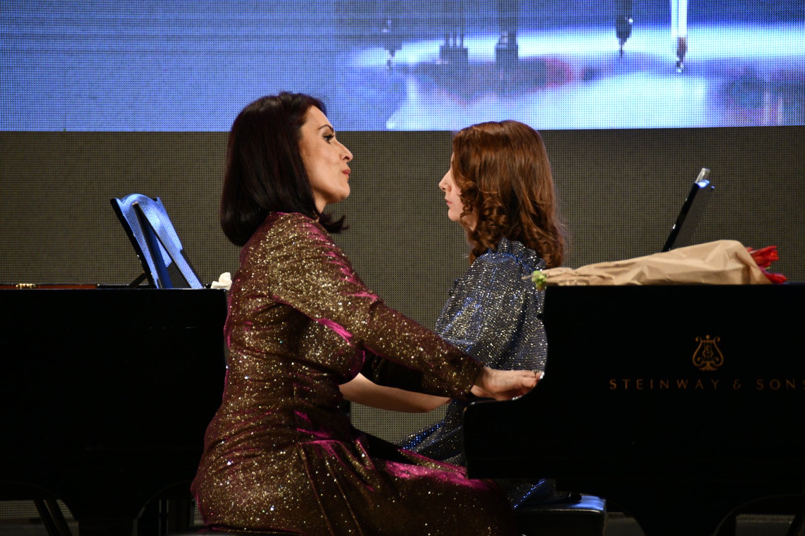 В Баку представлен великолепный вечер "Зеркало звуков" – музыка сквозь песок  (ФОТО)