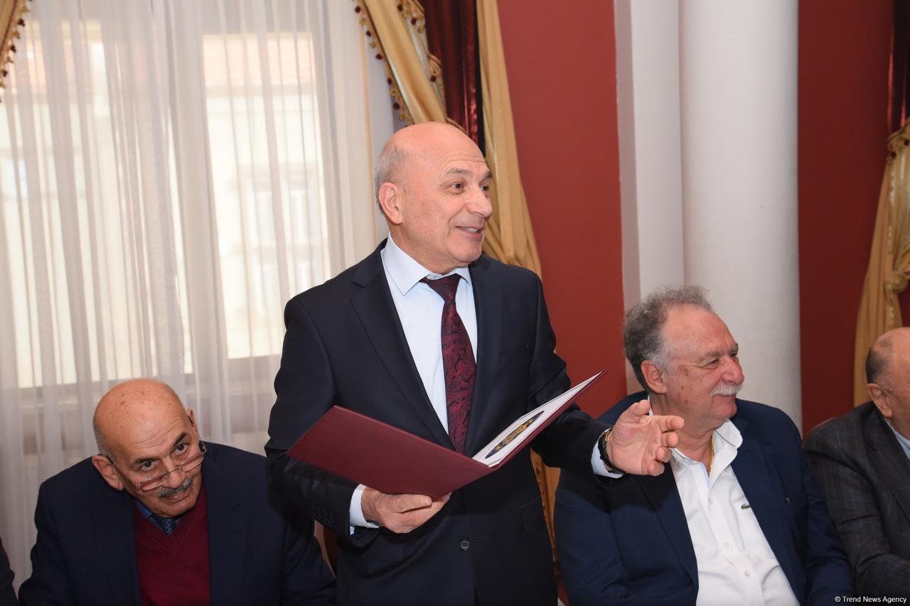 В Баку отметили 90-летие легендарного разведчика Шамиля Сулейманова (ФОТО)