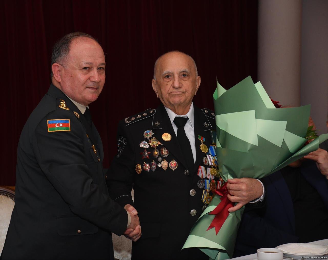 В Баку отметили 90-летие легендарного разведчика Шамиля Сулейманова (ФОТО)