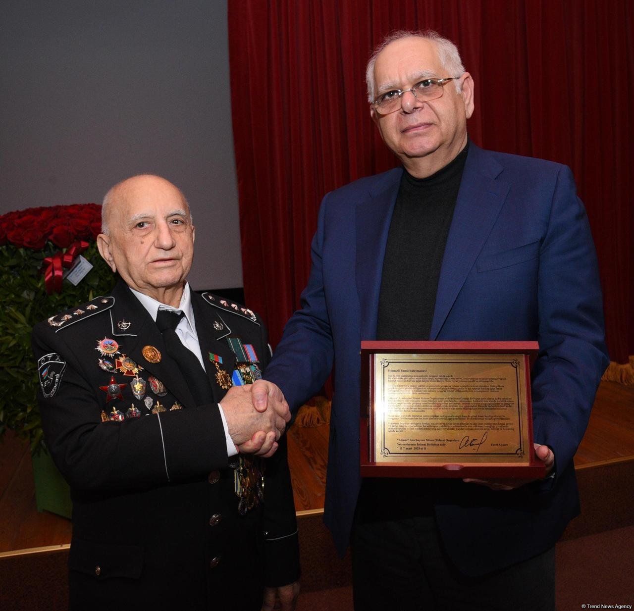 В Баку отметили 90-летие легендарного разведчика Шамиля Сулейманова (ФОТО)