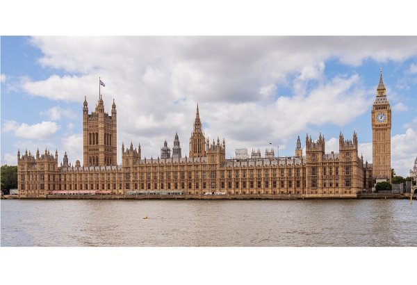 Великобритания не будет участвовать в миссии США в Ормузском проливе