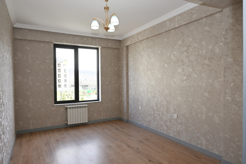 Президент Ильхам Алиев и Первая леди Мехрибан Алиева приняли участие в церемонии сдачи в эксплуатацию жилого комплекса в селе Суговушан (ВИДЕО/ФОТО)