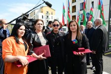 Президент Ильхам Алиев и Первая леди Мехрибан Алиева приняли участие в церемонии сдачи в эксплуатацию жилого комплекса в селе Суговушан (ВИДЕО/ФОТО)
