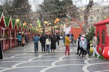 В Баку отмечают праздник Новруз (ФОТО)