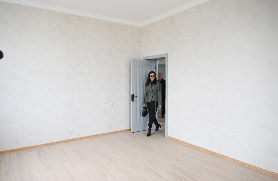 Президент Ильхам Алиев и Первая леди Мехрибан Алиева приняли участие в открытии первого этапа села Сарыджалы Агдамского района (ВИДЕО/ФОТО)