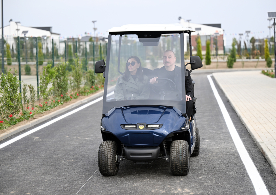 Президент Ильхам Алиев и Первая леди Мехрибан Алиева приняли участие в открытии первого этапа села Сарыджалы Агдамского района (ВИДЕО/ФОТО)