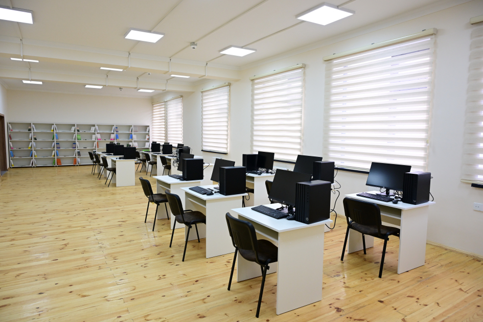 Президент Ильхам Алиев и Первая леди Мехрибан Алиева приняли участие в открытии первого этапа села Сарыджалы Агдамского района (ВИДЕО/ФОТО)