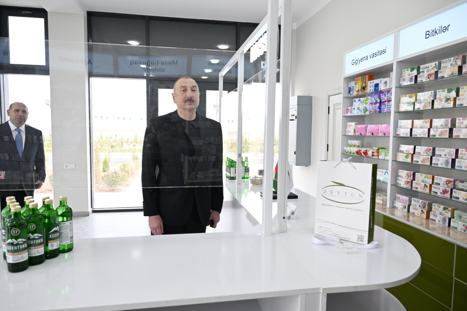 Президент Ильхам Алиев и Первая леди Мехрибан Алиева приняли участие в открытии первого этапа села Сарыджалы Агдамского района (ВИДЕО/ФОТО)